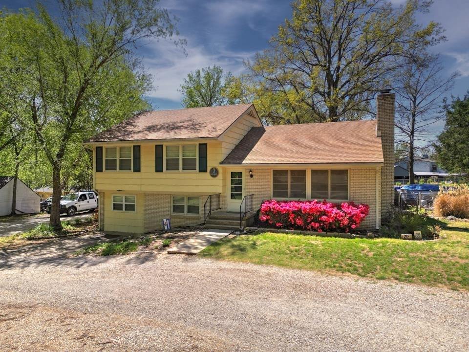 3 Eastridge Dr, Arkansas City, KS 67005