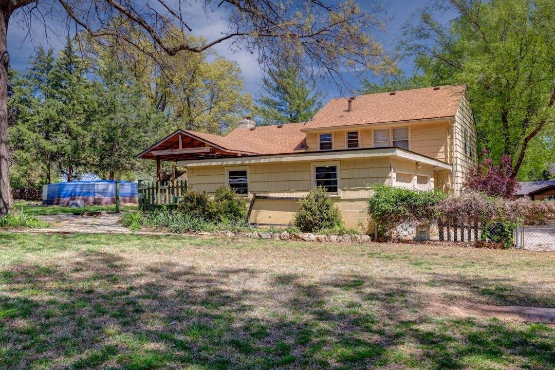3 Eastridge Dr, Arkansas City, KS 67005