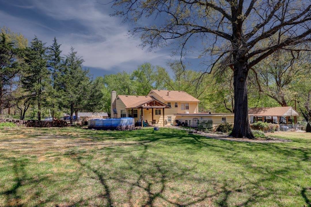 3 Eastridge Dr, Arkansas City, KS 67005