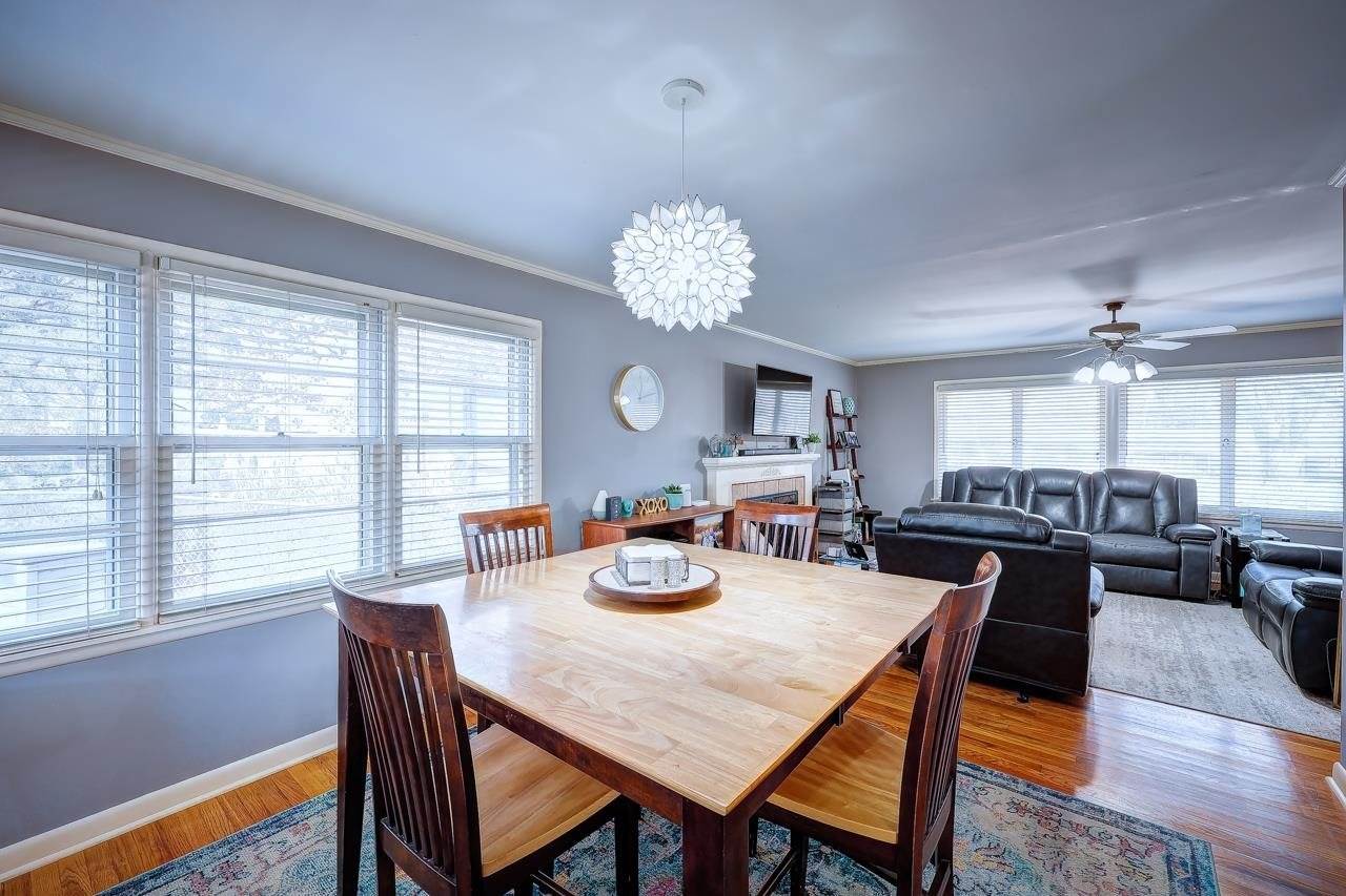 3 Eastridge Dr, Arkansas City, KS 67005
