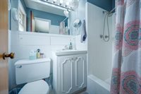 3 Eastridge Dr, Arkansas City, KS 67005