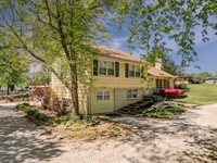 3 Eastridge Dr, Arkansas City, KS 67005