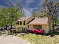 3 Eastridge Dr, Arkansas City, KS 67005