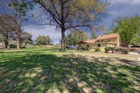 3 Eastridge Dr, Arkansas City, KS 67005