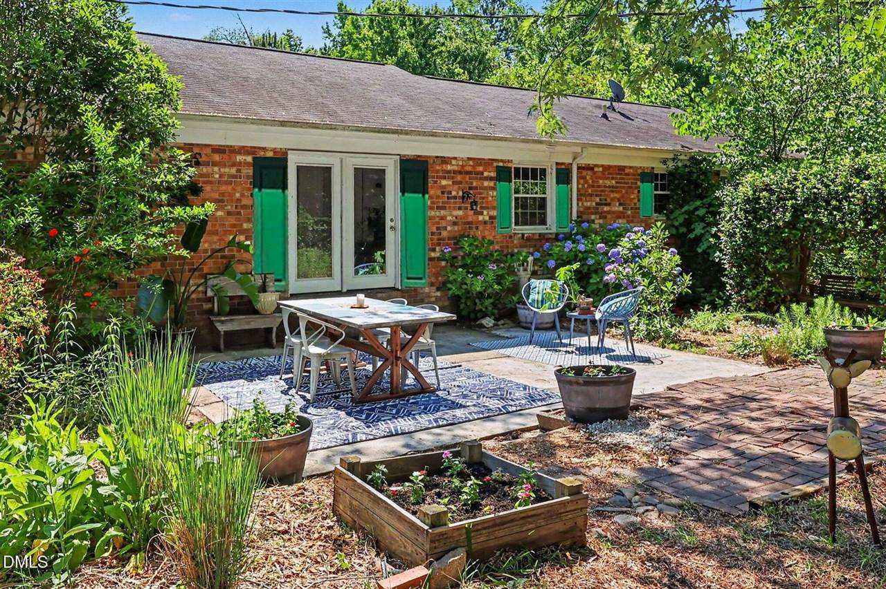 2927 Mars Street, Raleigh, NC 27604