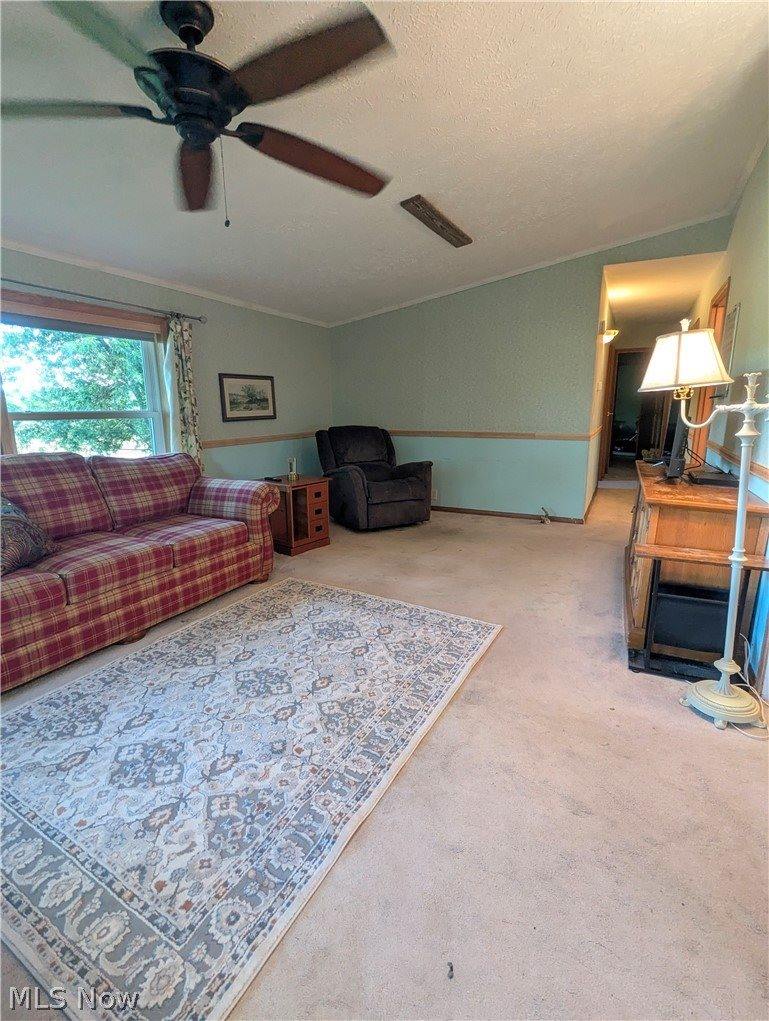 18395 Leatherwood Road, Salesville, OH 43778