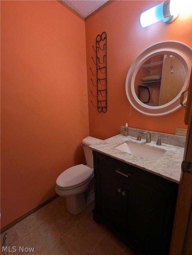 18395 Leatherwood Road, Salesville, OH 43778