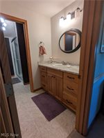 18395 Leatherwood Road, Salesville, OH 43778
