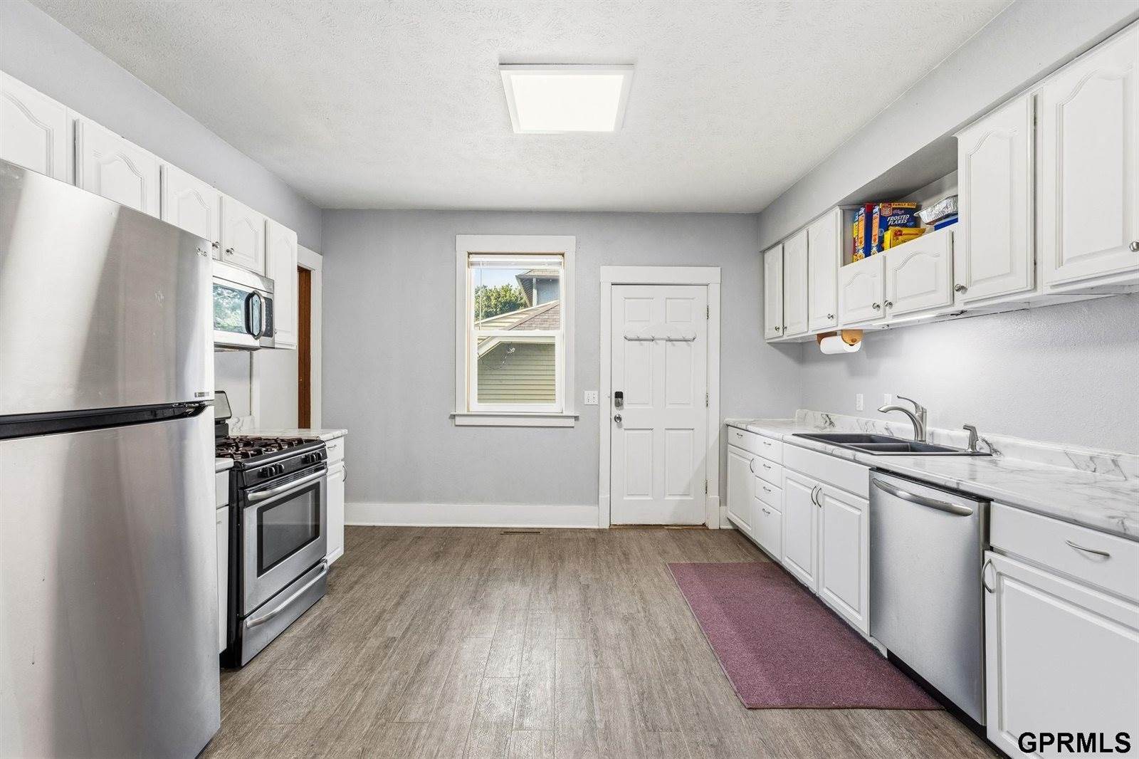 3405 Cuming Street, Omaha, NE 68131