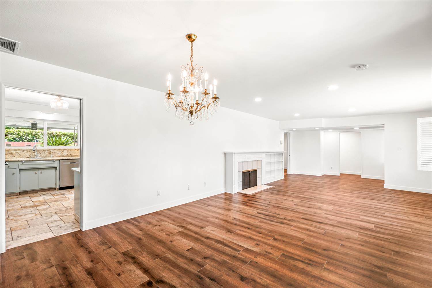 1241 Norfolk Way, Sacramento, CA 95831