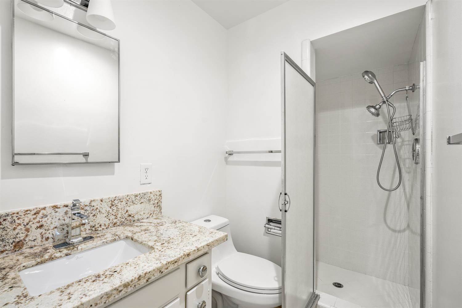 1241 Norfolk Way, Sacramento, CA 95831