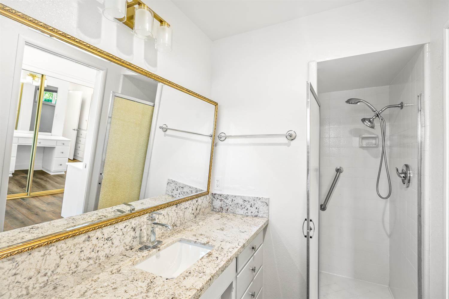 1241 Norfolk Way, Sacramento, CA 95831