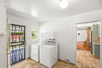 1241 Norfolk Way, Sacramento, CA 95831