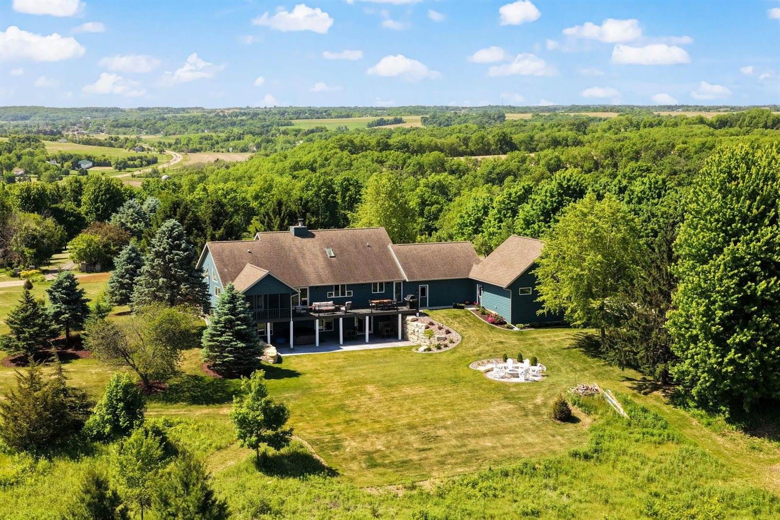 W5490 Timber, New Glarus, WI 53574