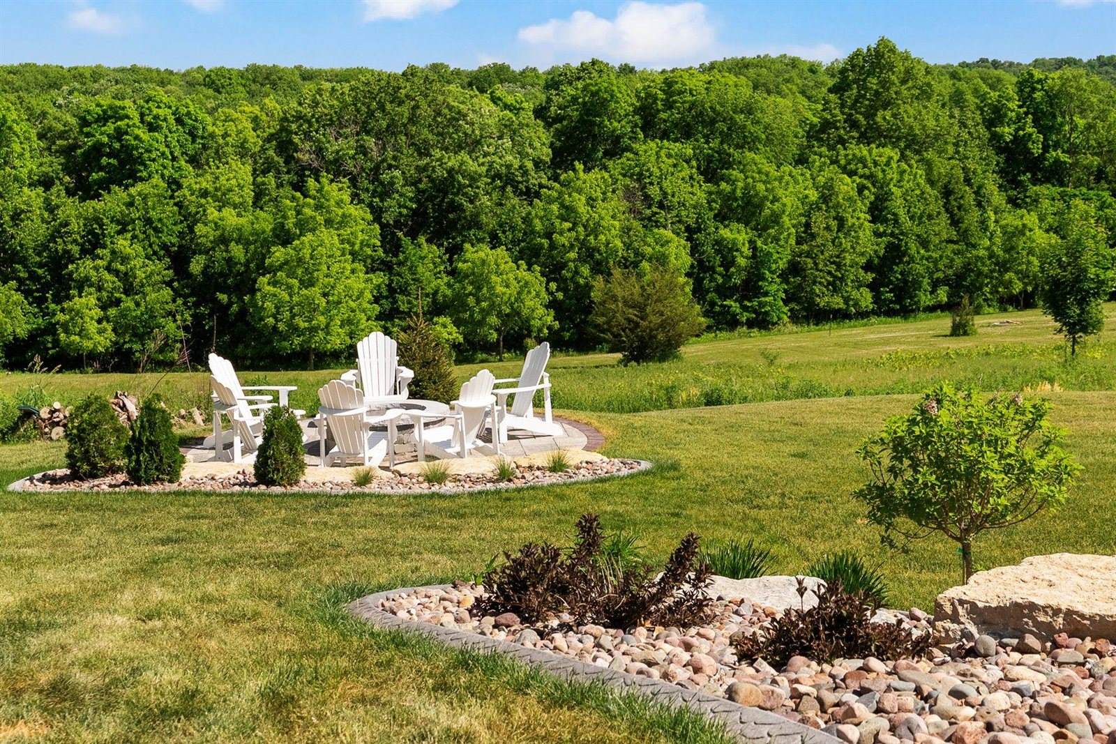 W5490 Timber, New Glarus, WI 53574