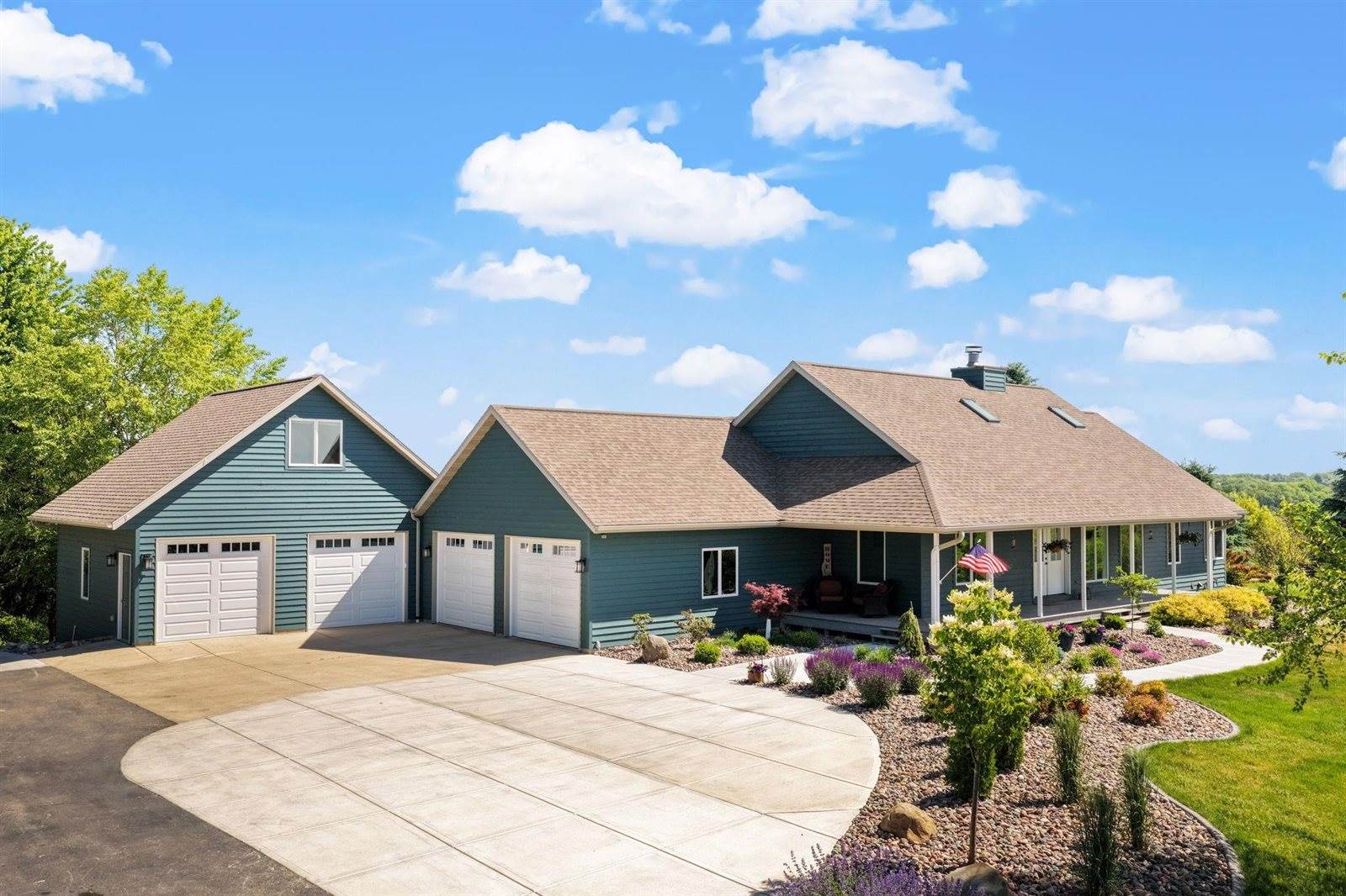 W5490 Timber, New Glarus, WI 53574