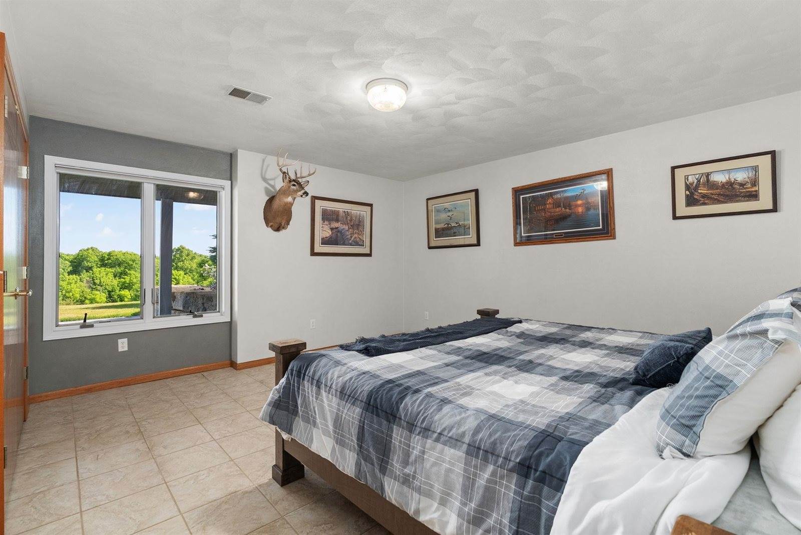 W5490 Timber, New Glarus, WI 53574