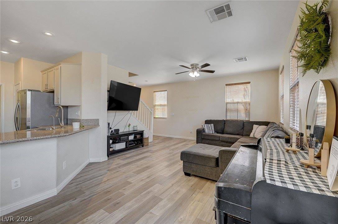 1350 Grass Creek Avenue, Henderson, NV 89012