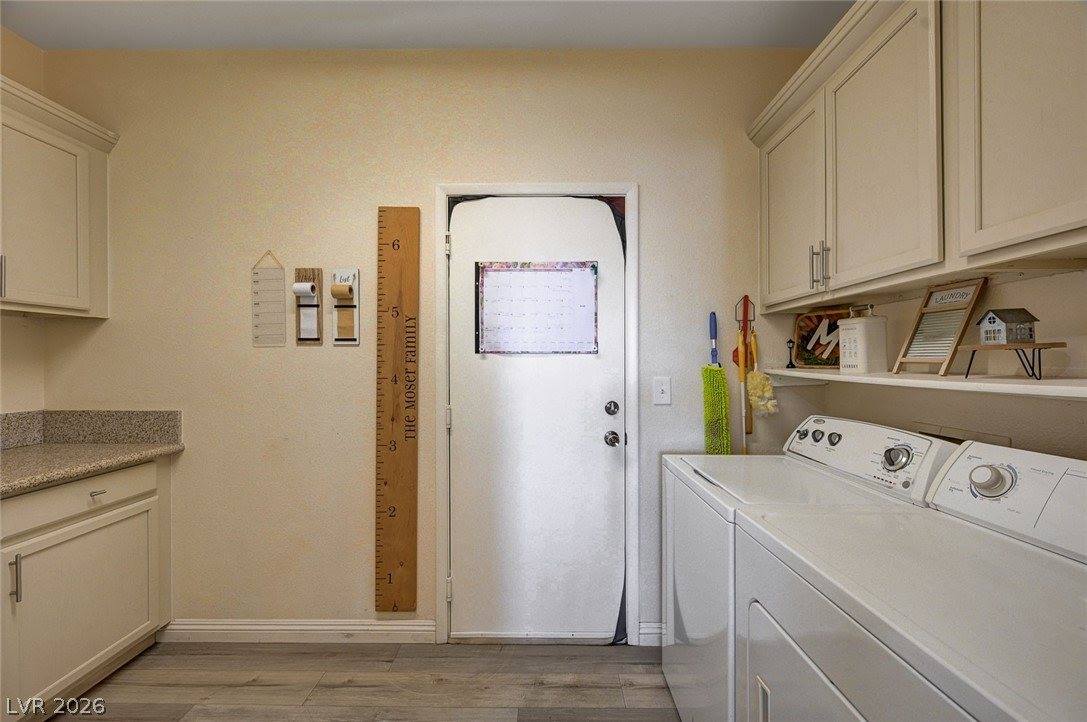 1350 Grass Creek Avenue, Henderson, NV 89012