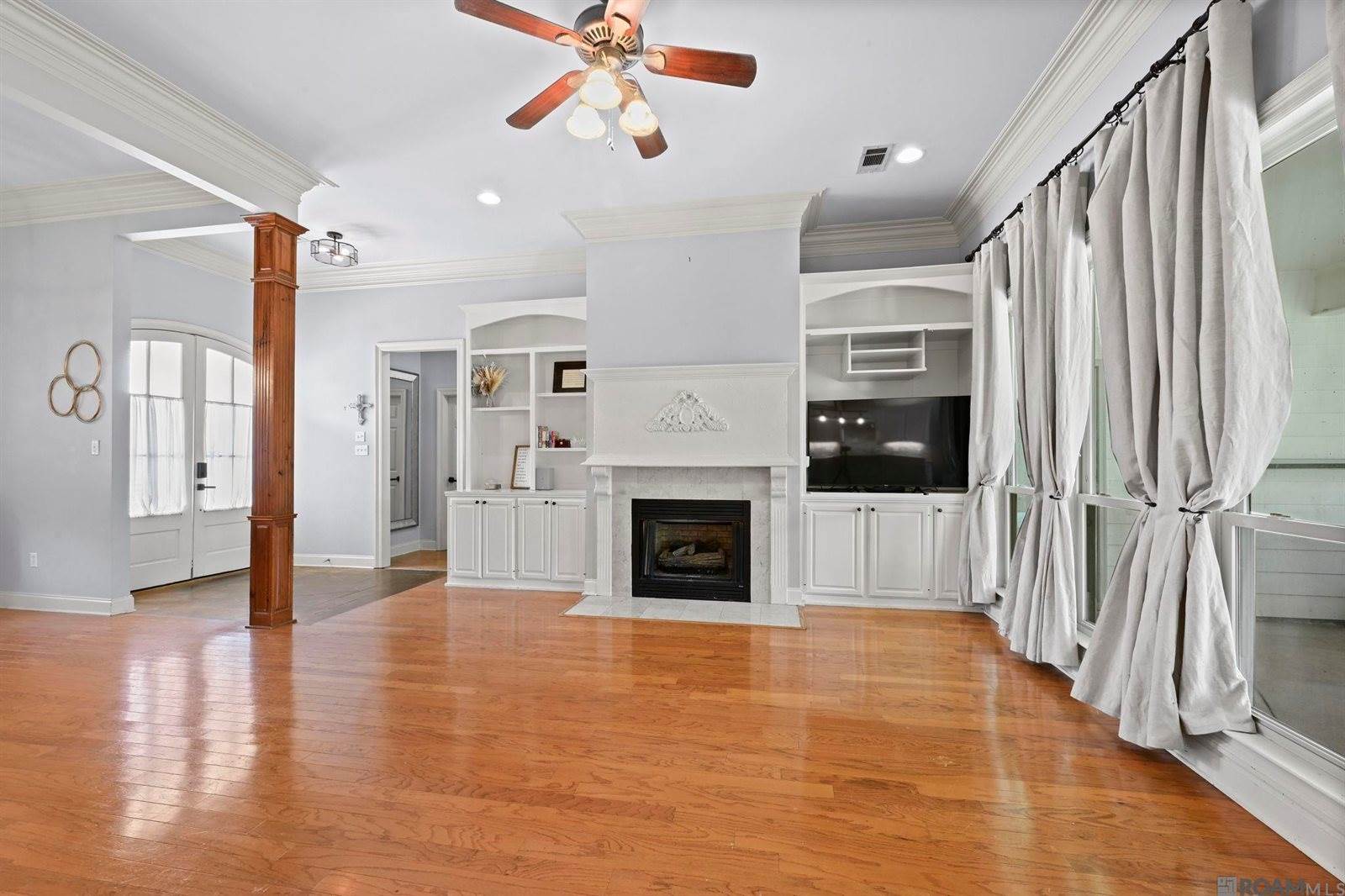 39415 Meadowbrook Ave, Prairieville, LA 70769