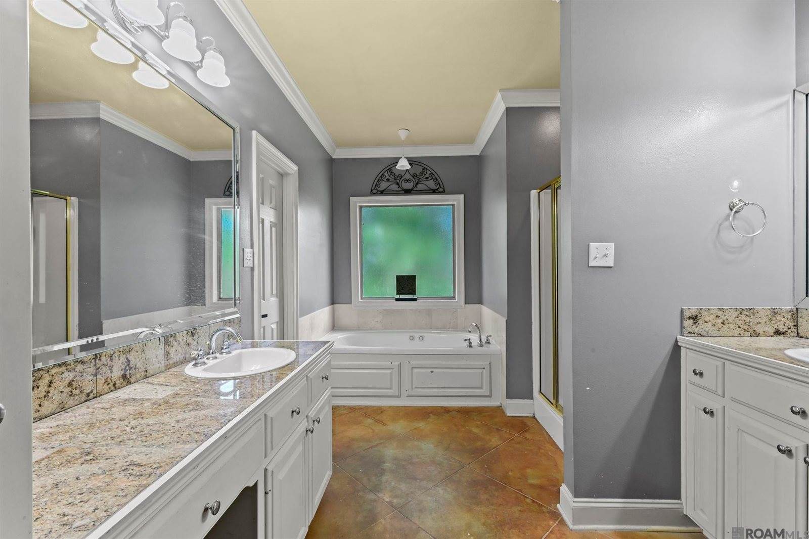 39415 Meadowbrook Ave, Prairieville, LA 70769