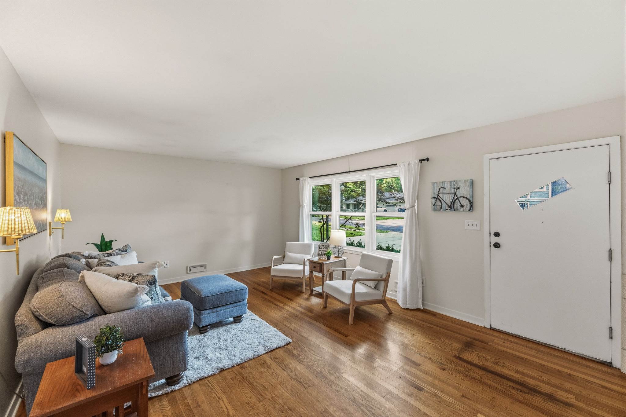 5519 W 101st St, Overland Park, KS 66207