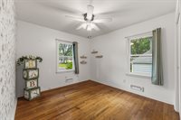 5519 W 101st St, Overland Park, KS 66207