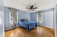 5519 W 101st St, Overland Park, KS 66207