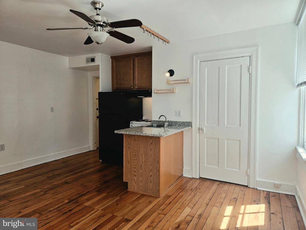 448 Loudoun Street North, Winchester, VA 22601