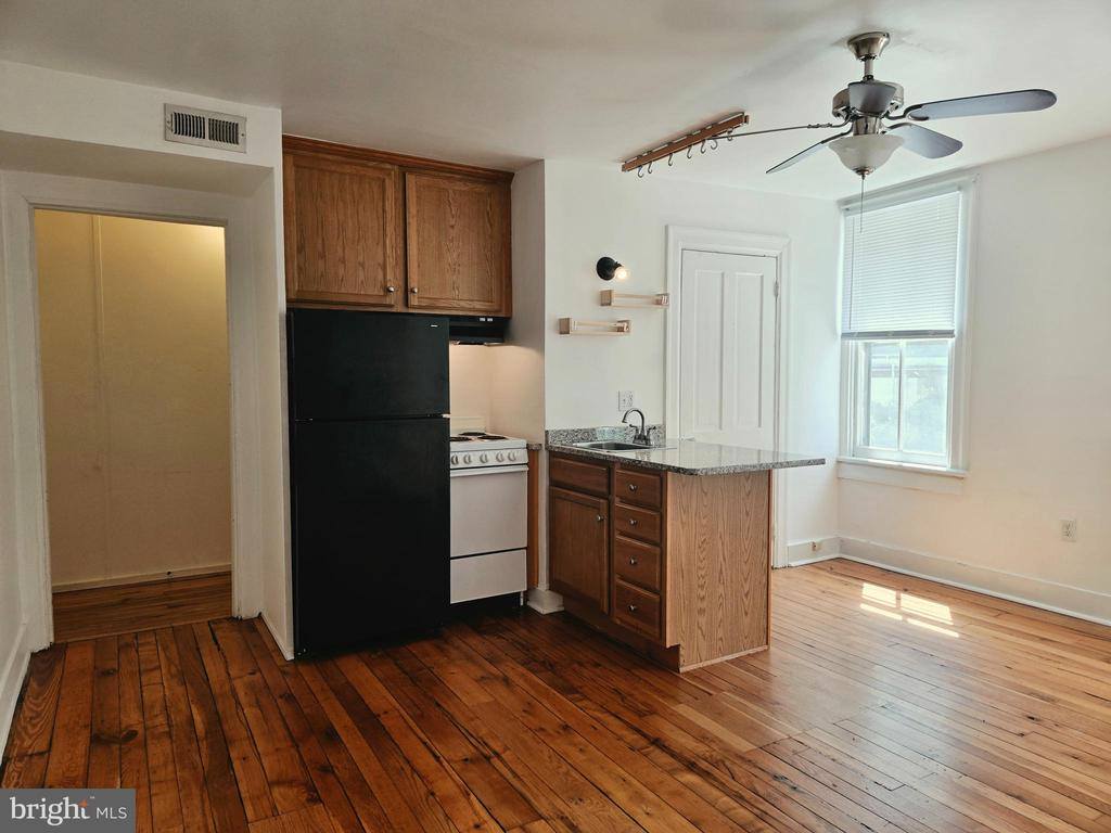 448 Loudoun Street North, Winchester, VA 22601
