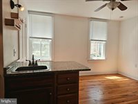 448 Loudoun Street North, Winchester, VA 22601