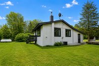 27939 38th Avenue, Paw Paw, MI 49079