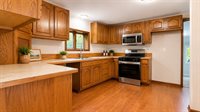 27939 38th Avenue, Paw Paw, MI 49079