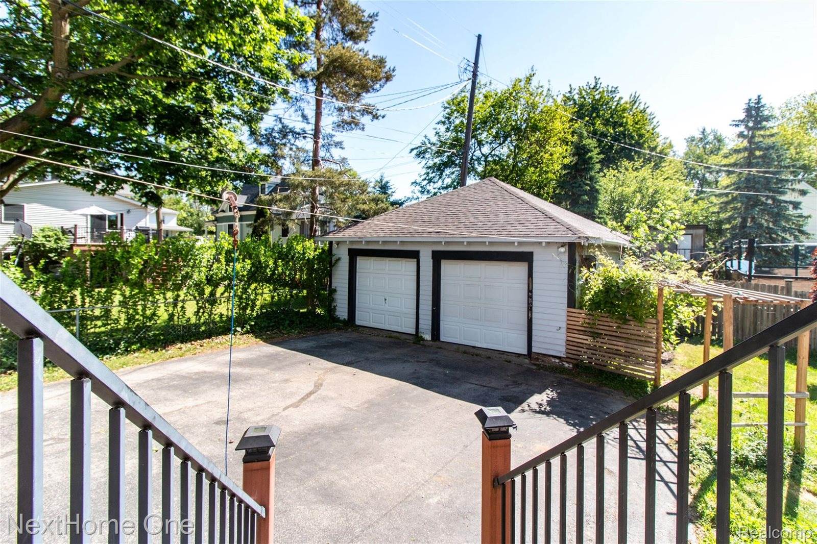 315 Jewett Street, HowellCity_Livingston, MI 48843