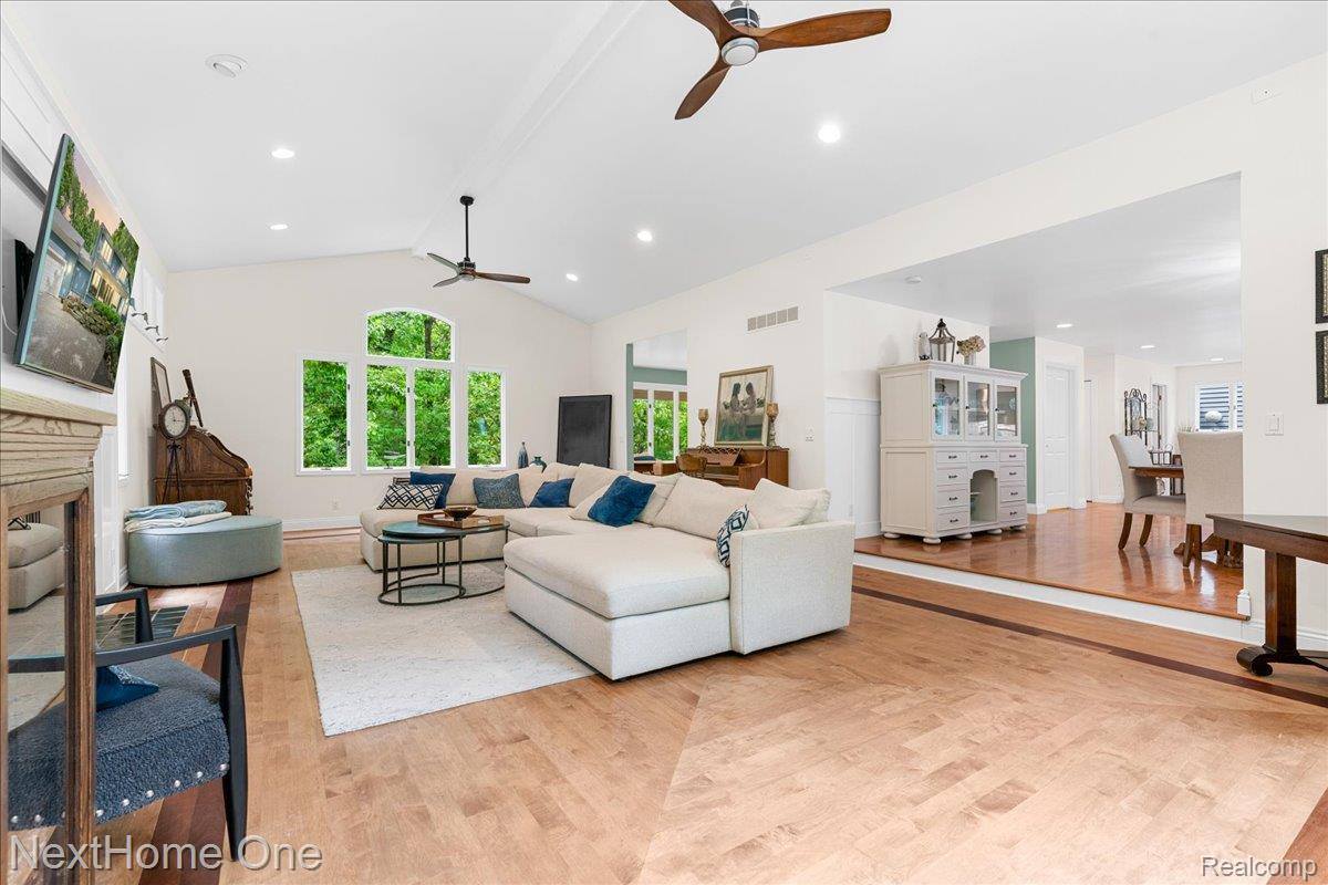 2533 Spring Grove Drive, GenoaTownship_Livingston, MI 48114