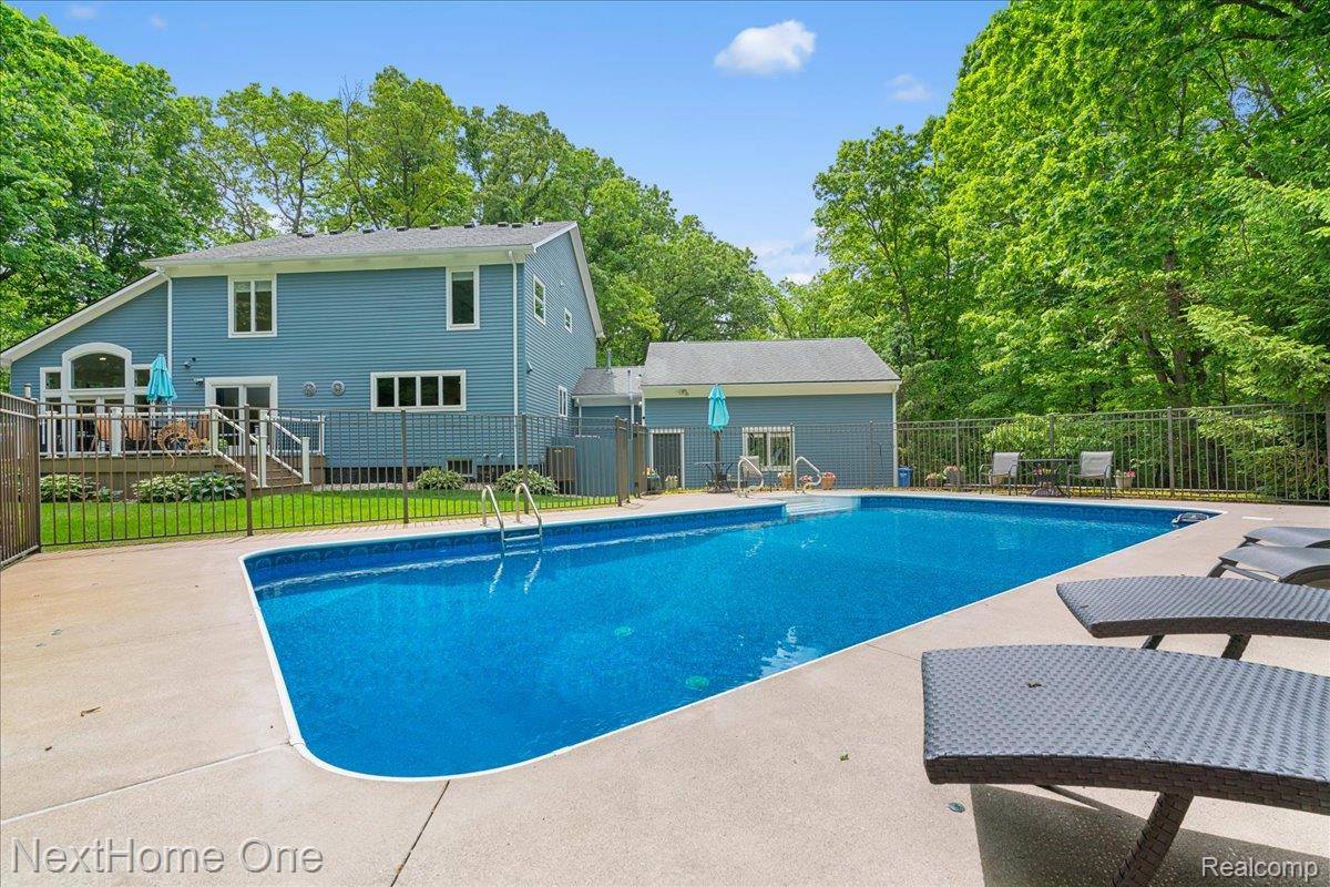 2533 Spring Grove Drive, GenoaTownship_Livingston, MI 48114