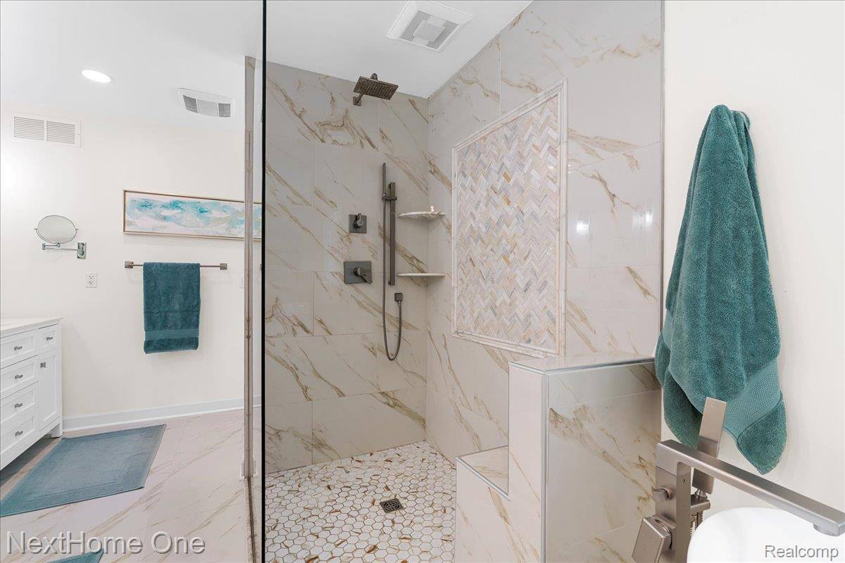 2533 Spring Grove Drive, GenoaTownship_Livingston, MI 48114