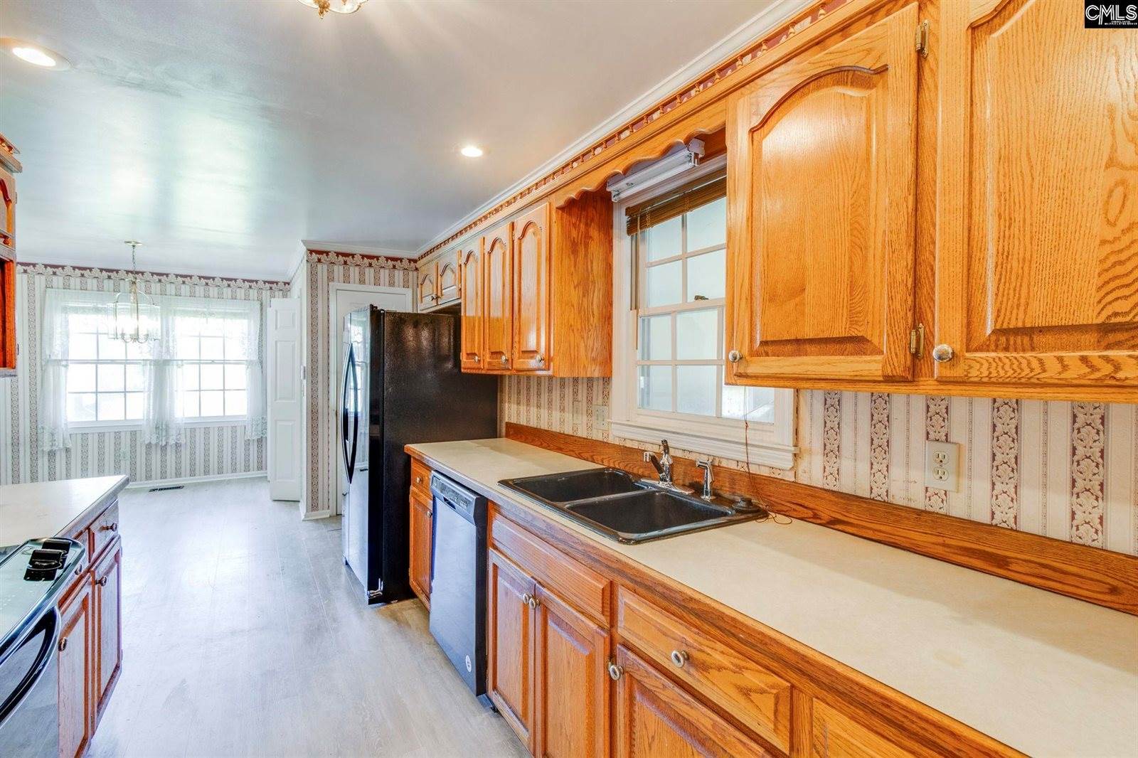 202 Fox Lake, West Columbia, SC 29170