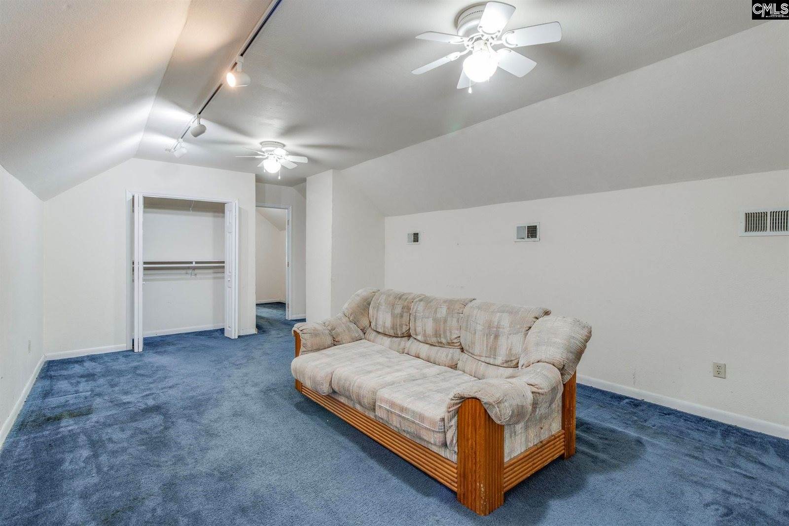 202 Fox Lake, West Columbia, SC 29170