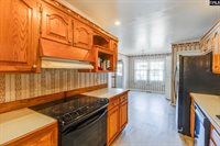 202 Fox Lake, West Columbia, SC 29170