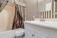 202 Fox Lake, West Columbia, SC 29170
