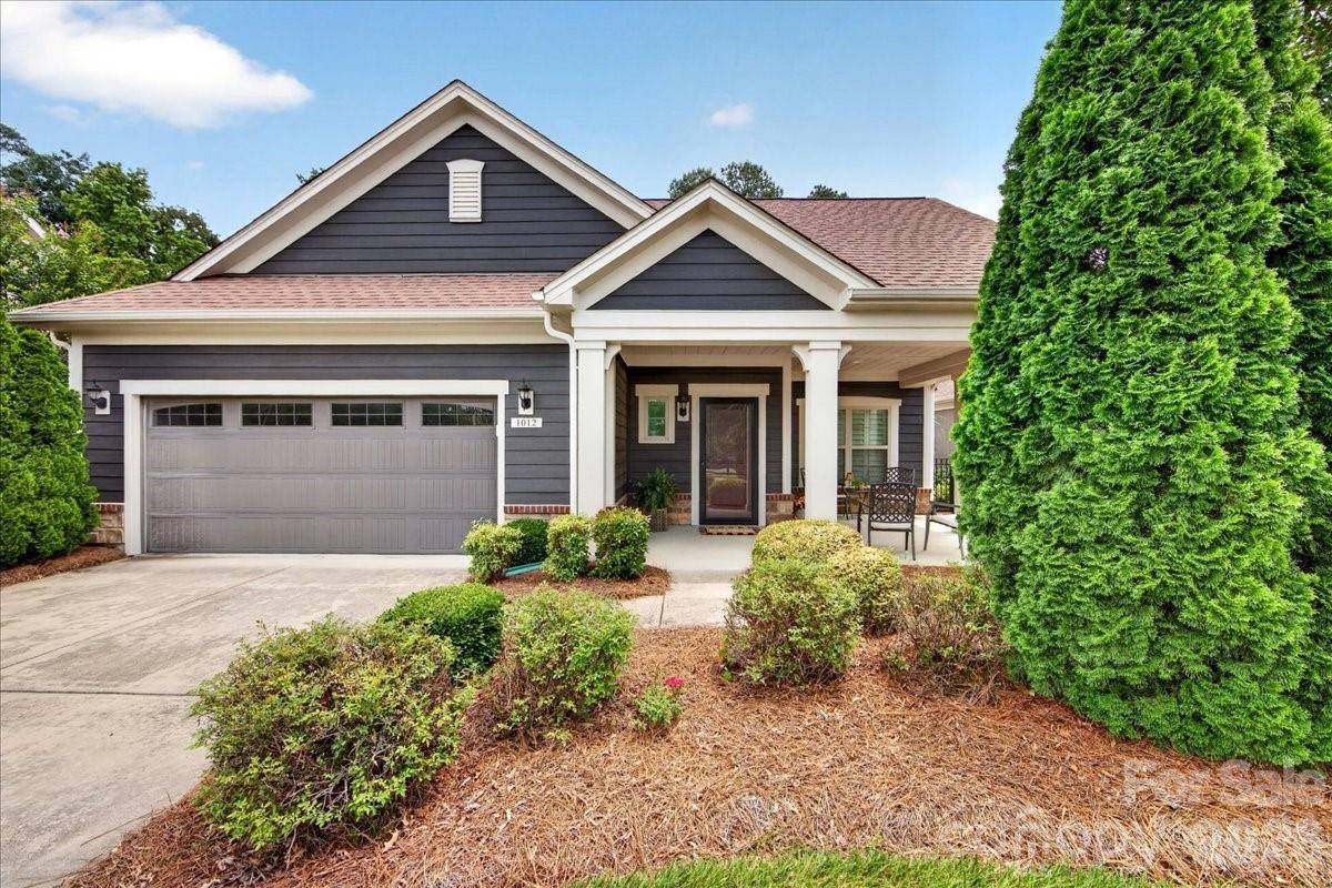 1012 Avalon Place, Matthews, NC 28104