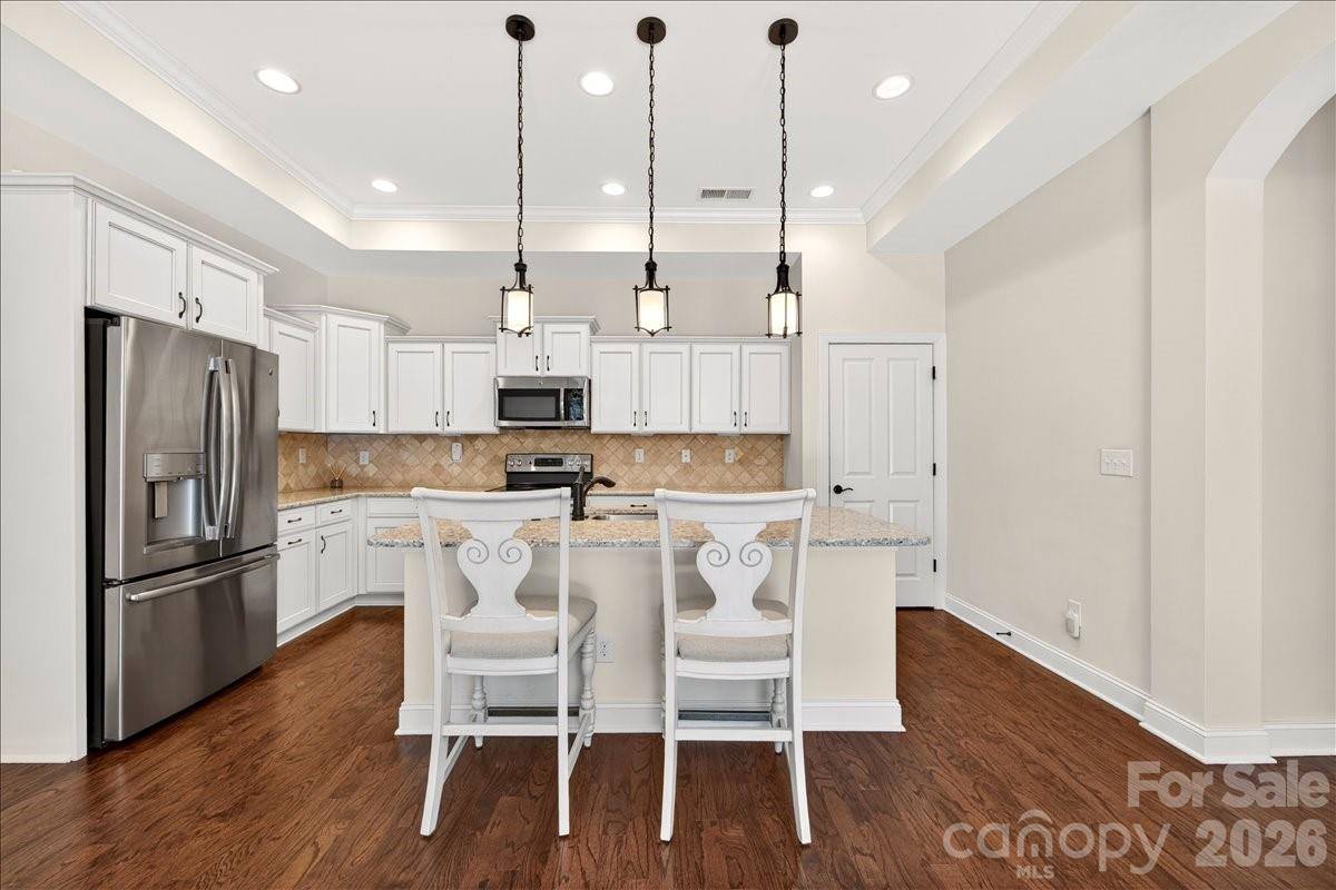 1012 Avalon Place, Matthews, NC 28104
