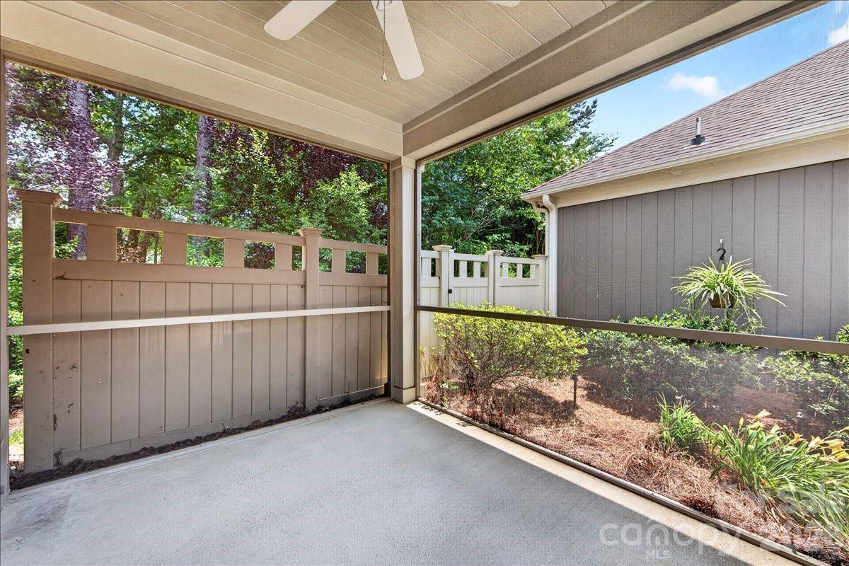1012 Avalon Place, Matthews, NC 28104