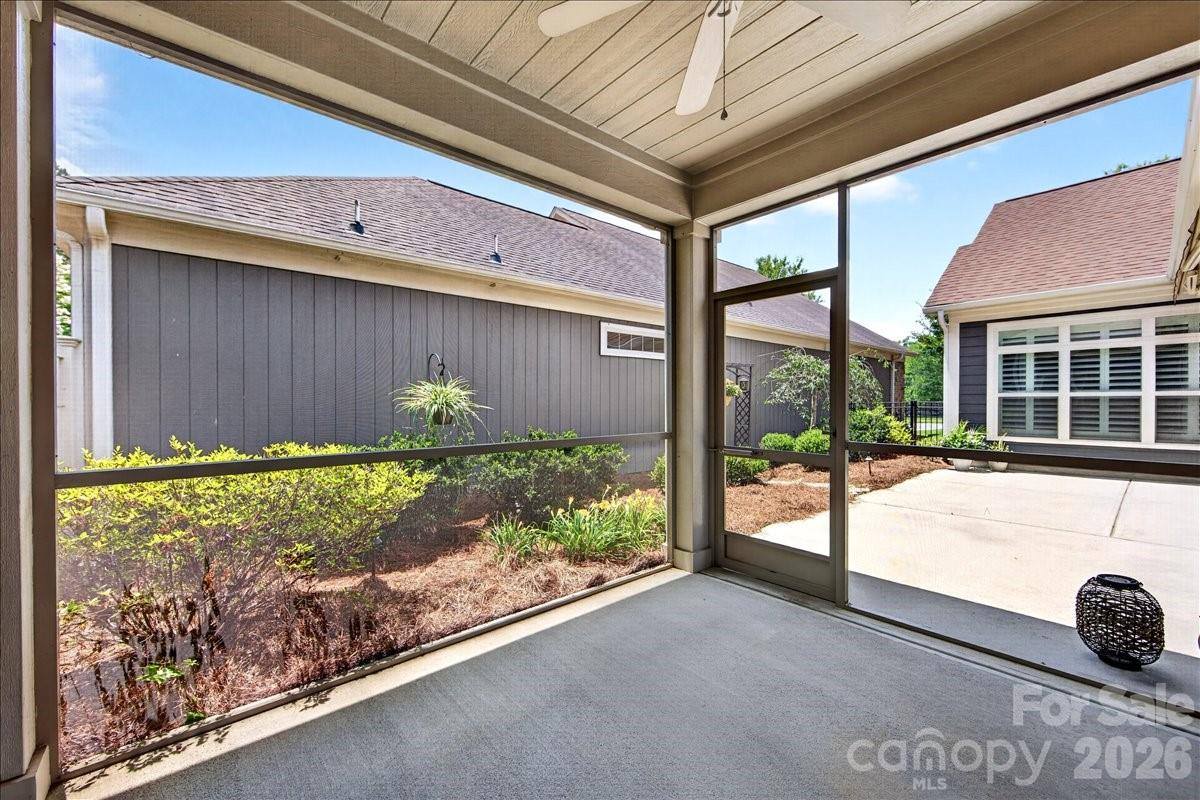 1012 Avalon Place, Matthews, NC 28104