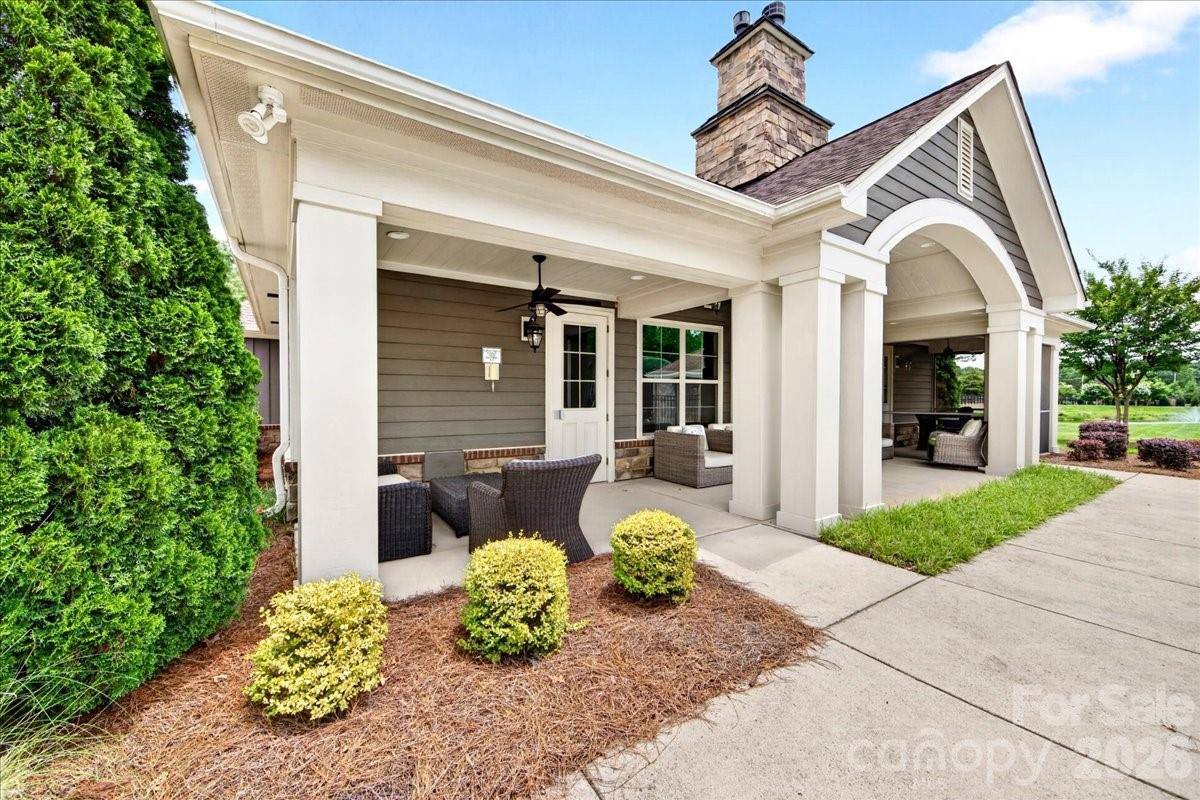 1012 Avalon Place, Matthews, NC 28104
