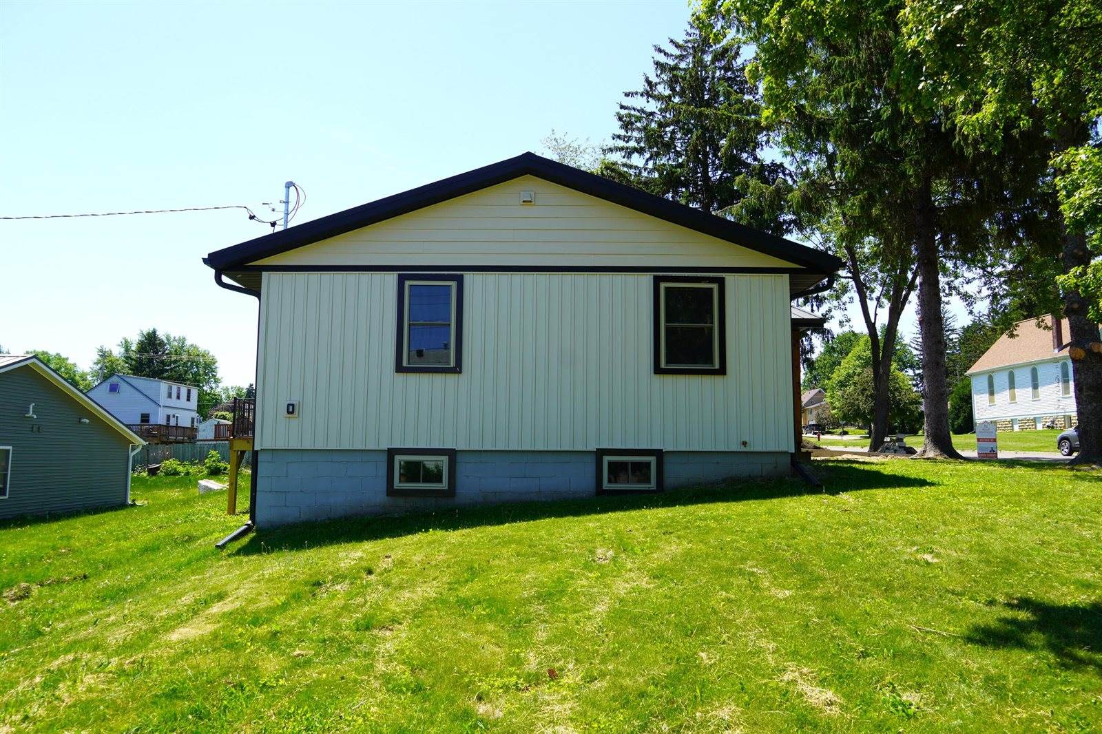 625 Western Ave, Viroqua, WI 54665