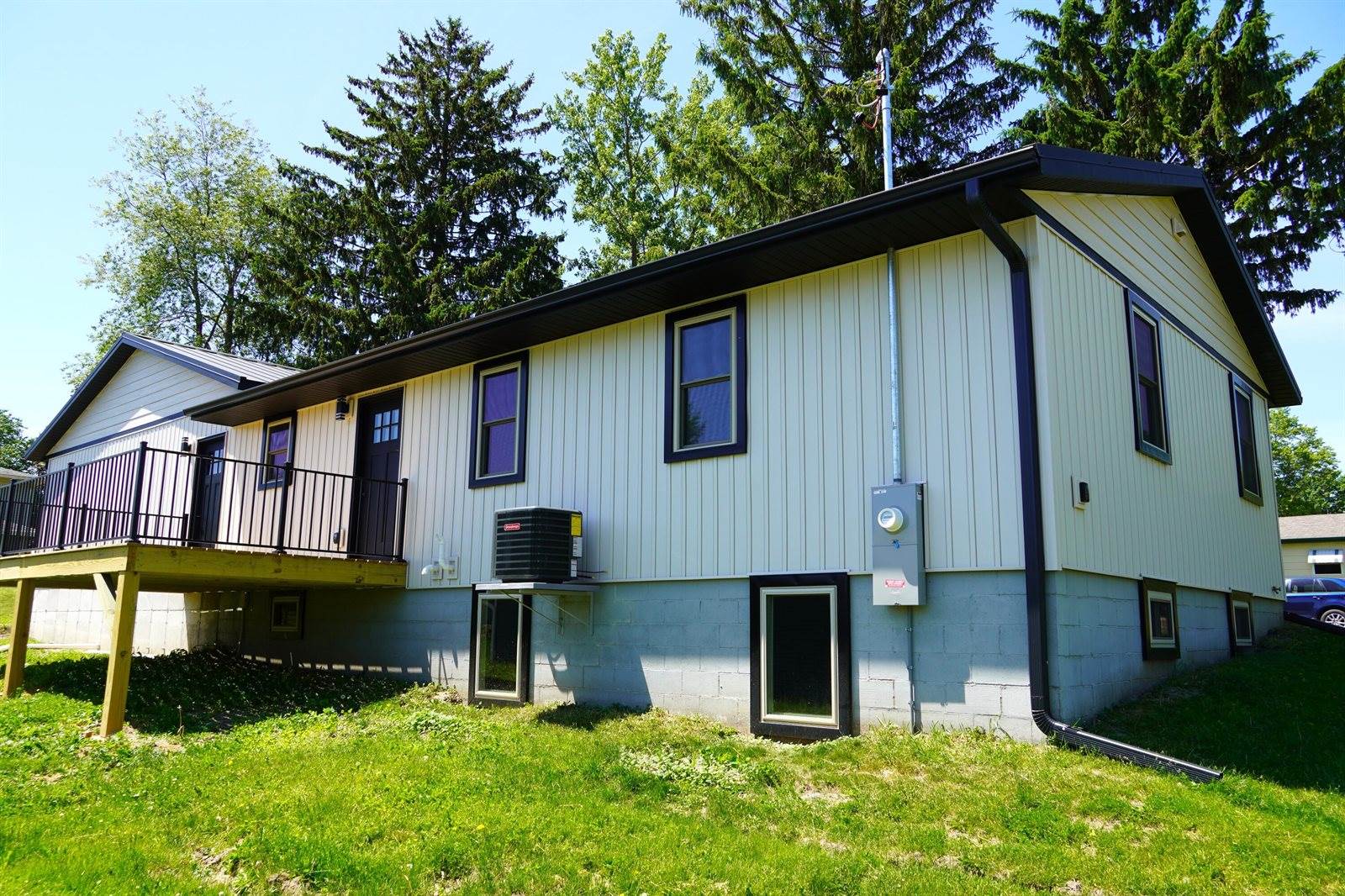 625 Western Ave, Viroqua, WI 54665