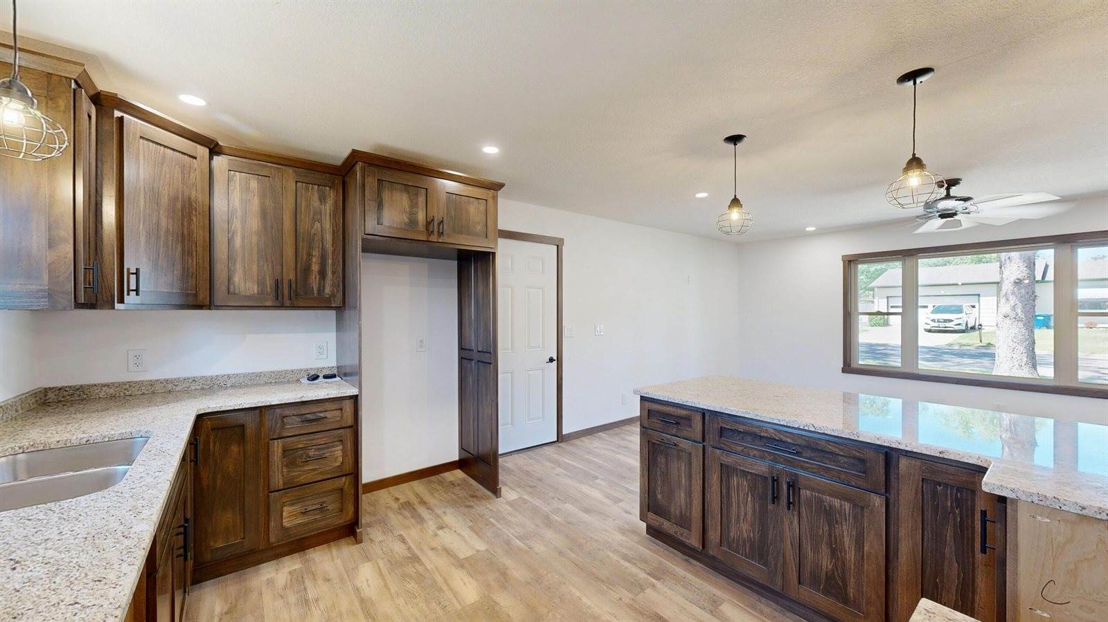 625 Western Ave, Viroqua, WI 54665