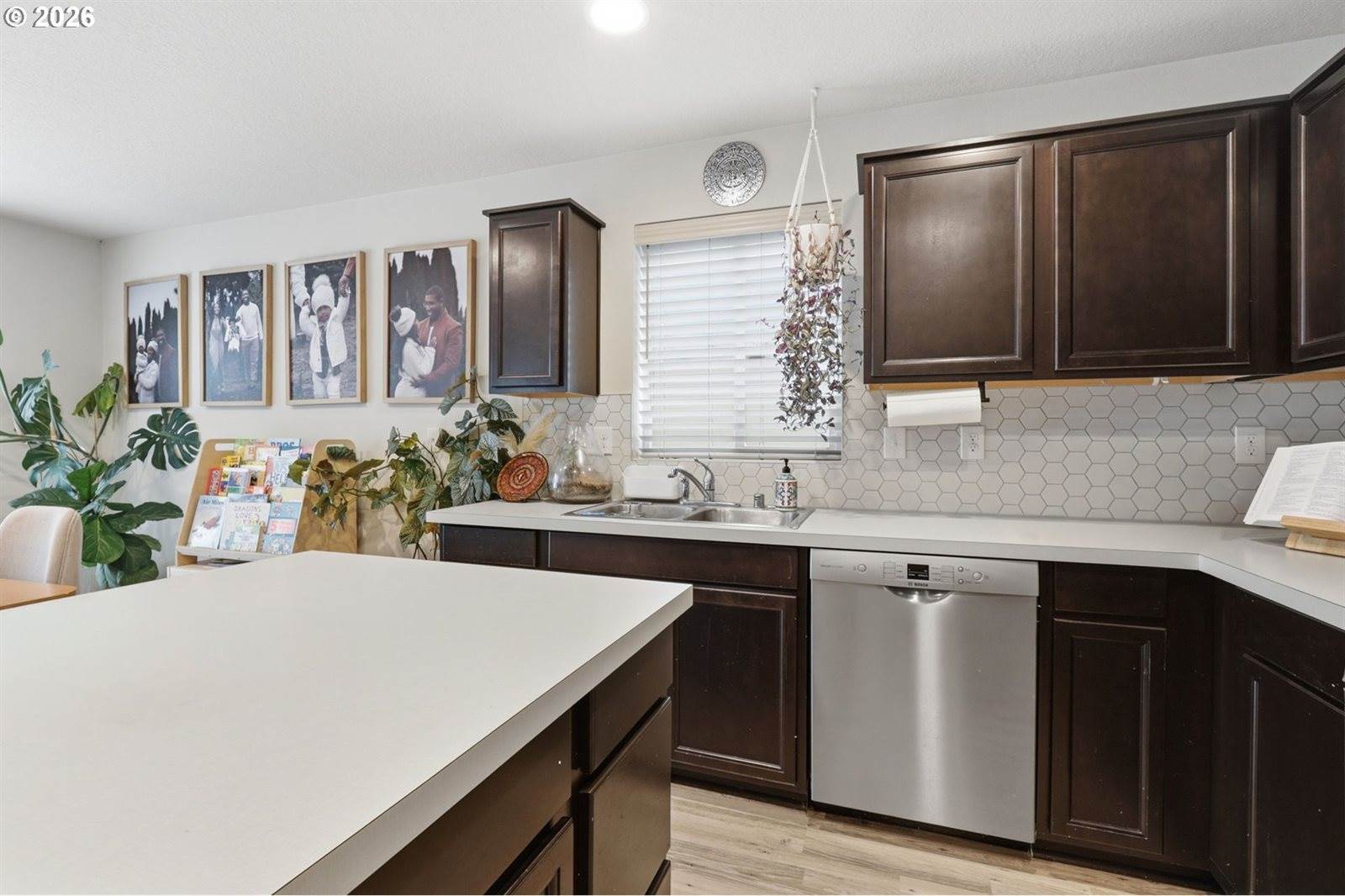 13717 NE 5TH Way, Vancouver, WA 98684